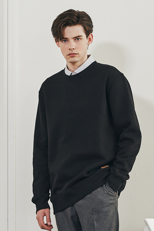 809 스탠다드핏 래더 아이콘 스웨트 셔츠 맨투맨 블랙